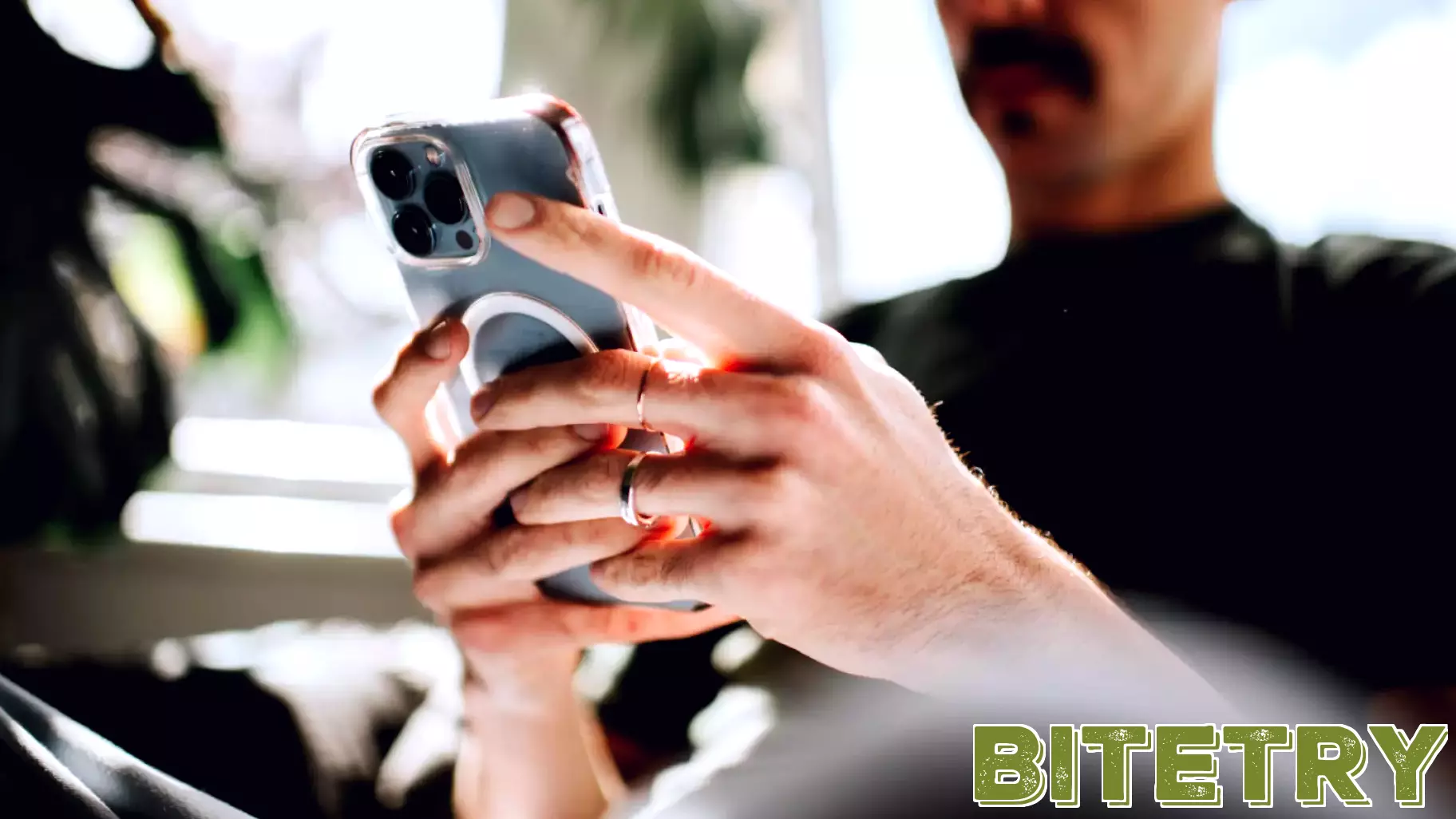 'Earthquake on a chip' uses 'phonon' lasers to make mobile devices more efficient