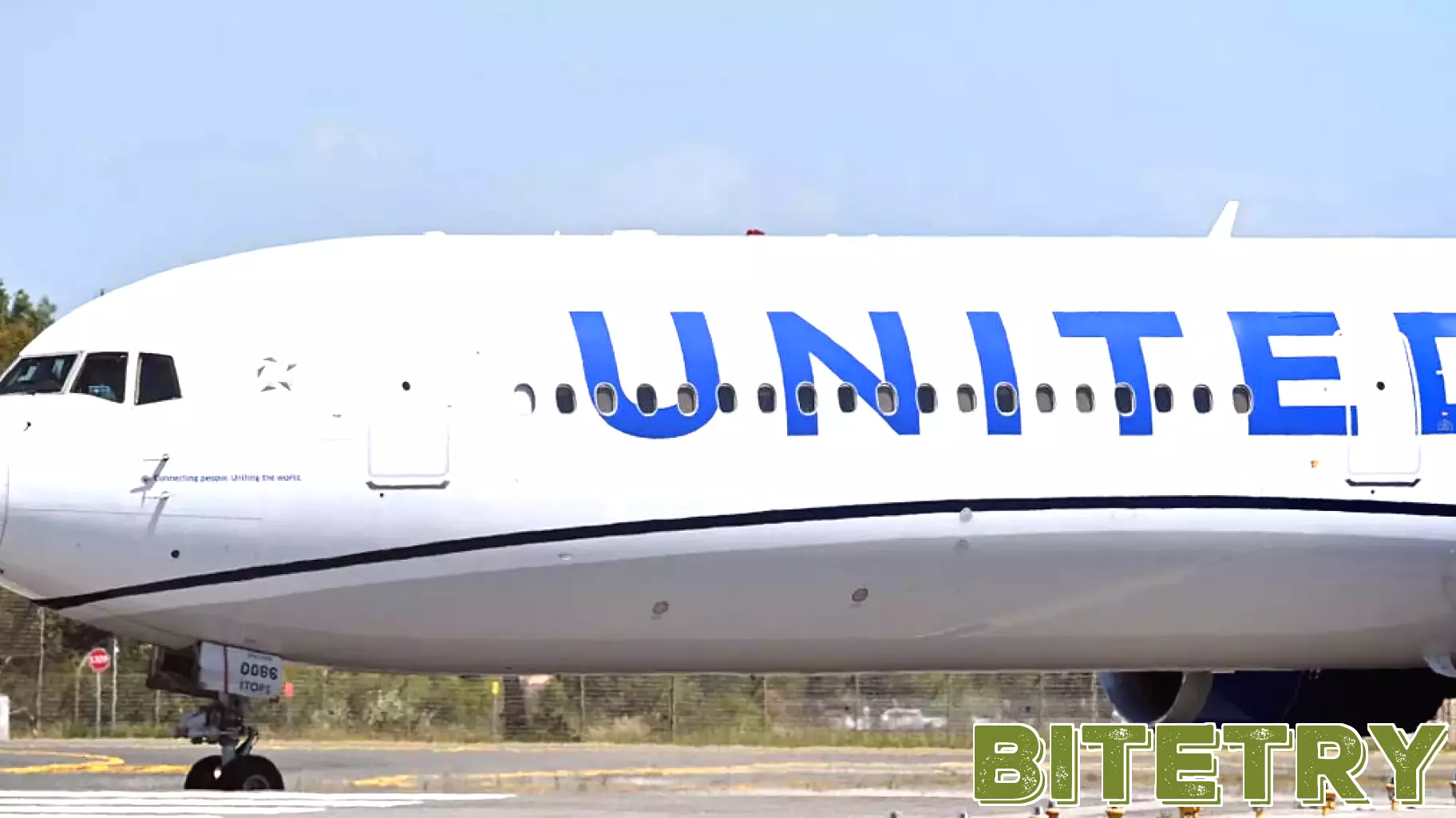 United Airlines flights delayed nationwide after 'technology issue'